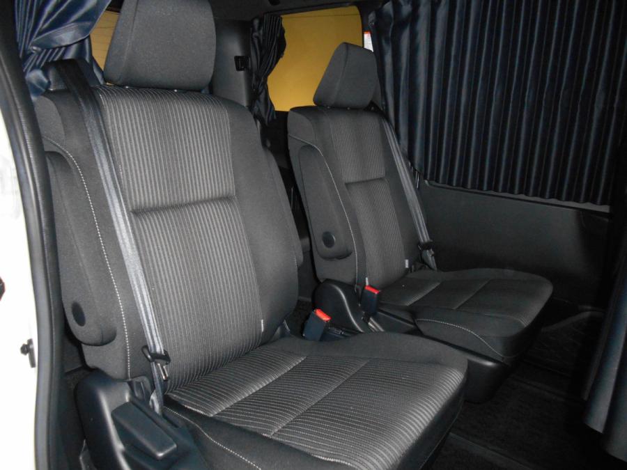Voxy 1.8 Hybrid ZS 煌II Modellista - Image 5